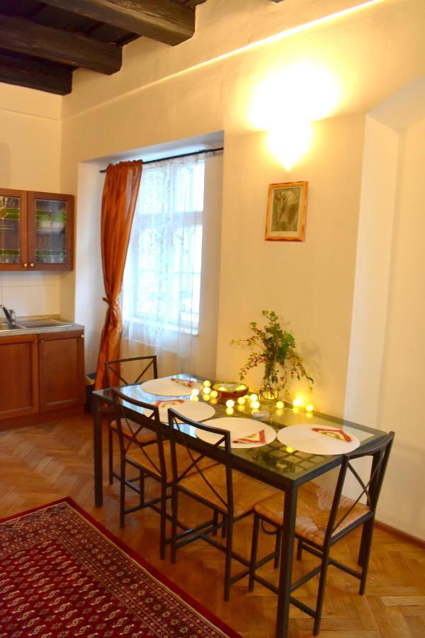 Apartment Lesser Town! Prag Exterior foto